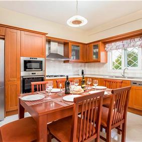 5 bedroom villa with pool & seaview, Perithia, sleeps 10